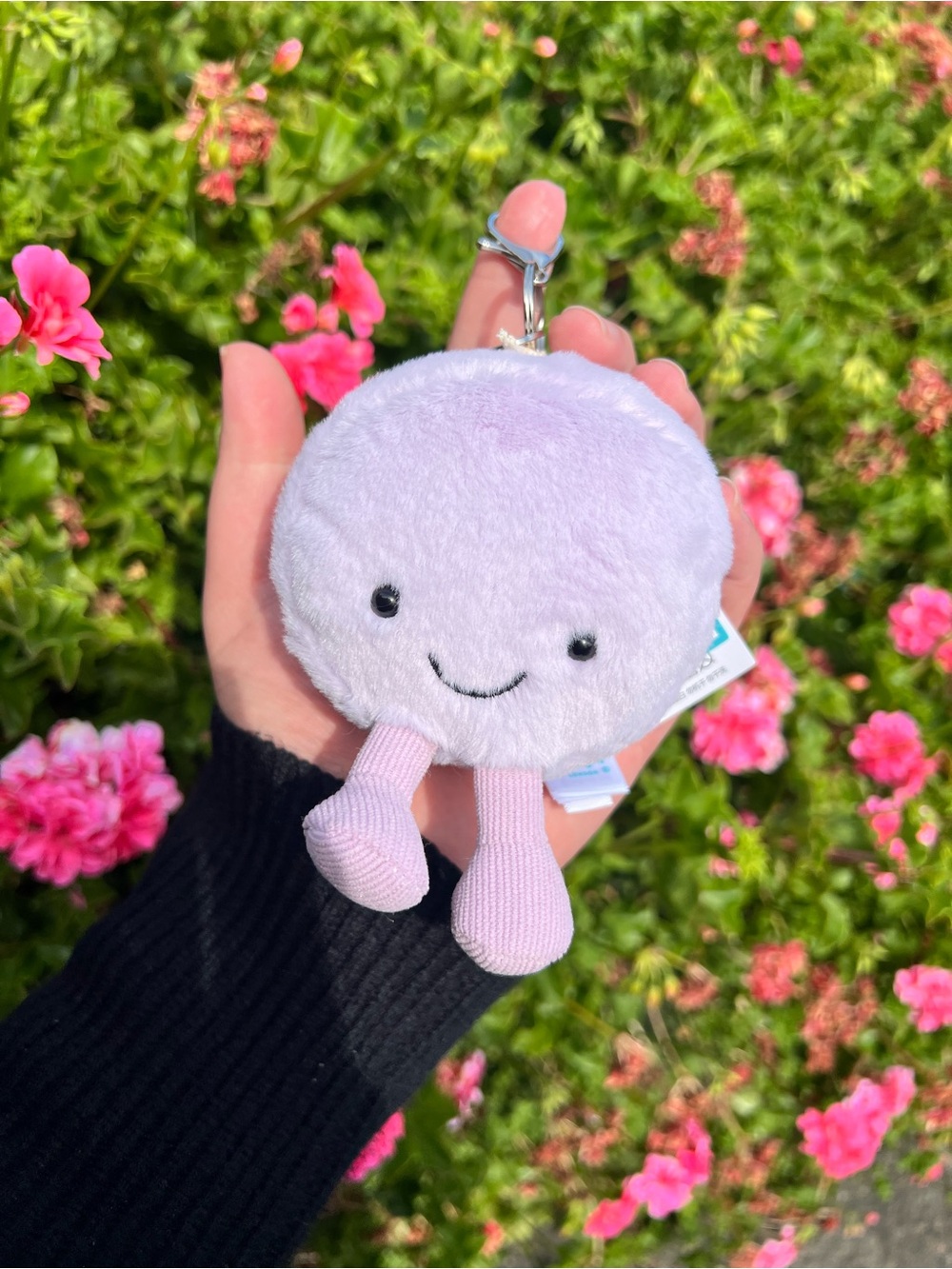 LAVENDER MACAROON PLUSH KEYCHAIN - Picture 6 of 6